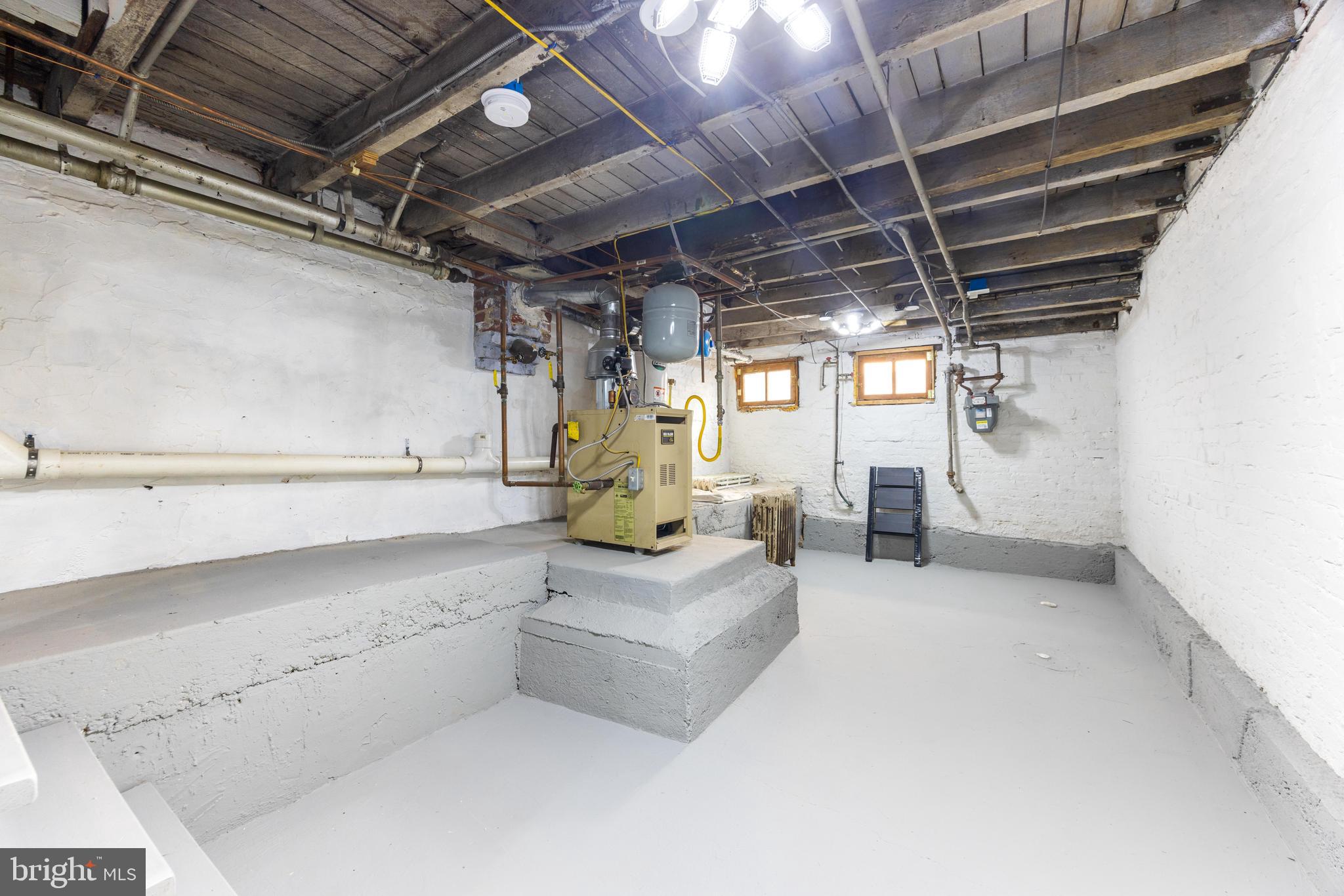 301 E Hamburg St