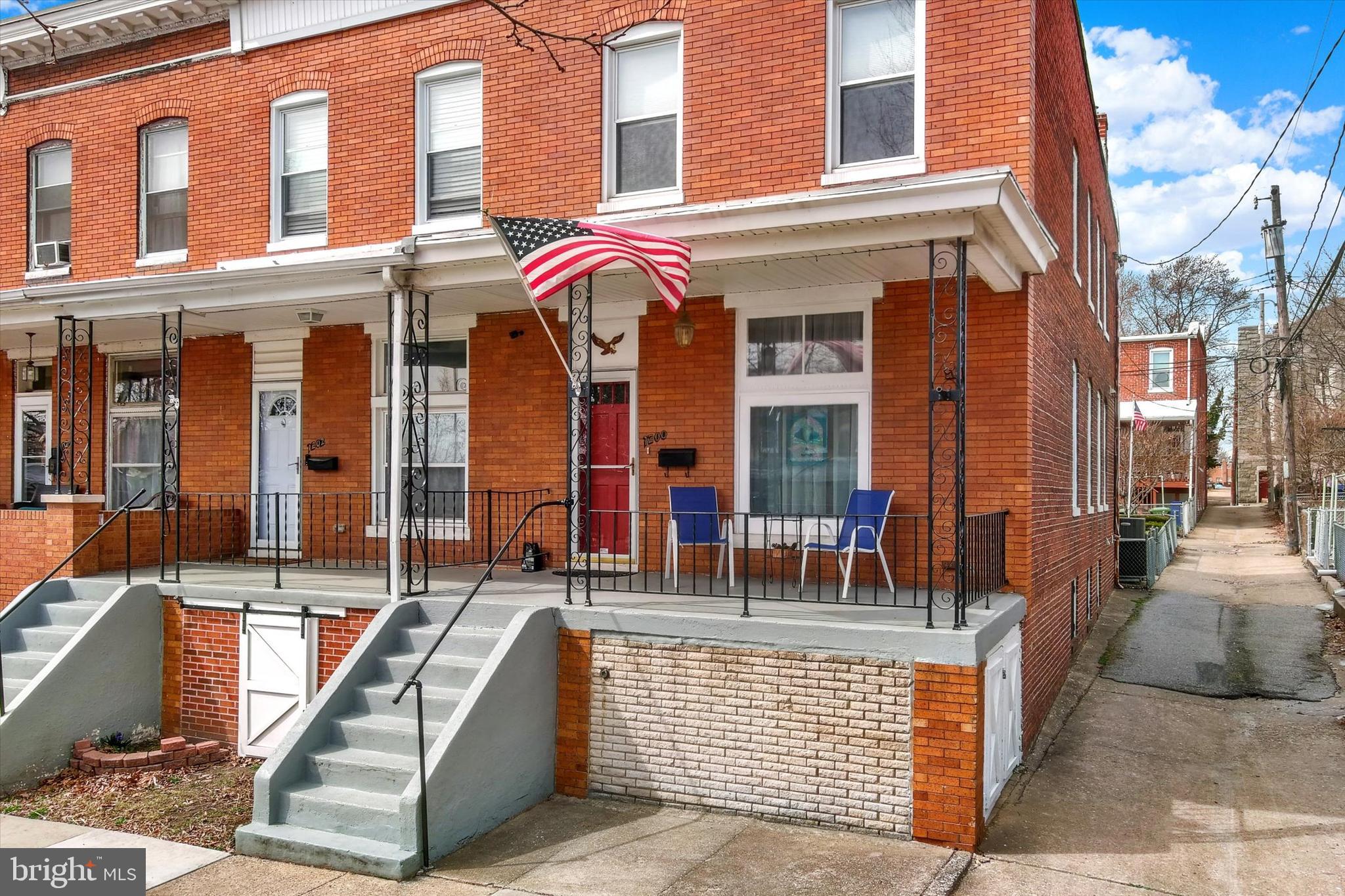 1200 Weldon Ave