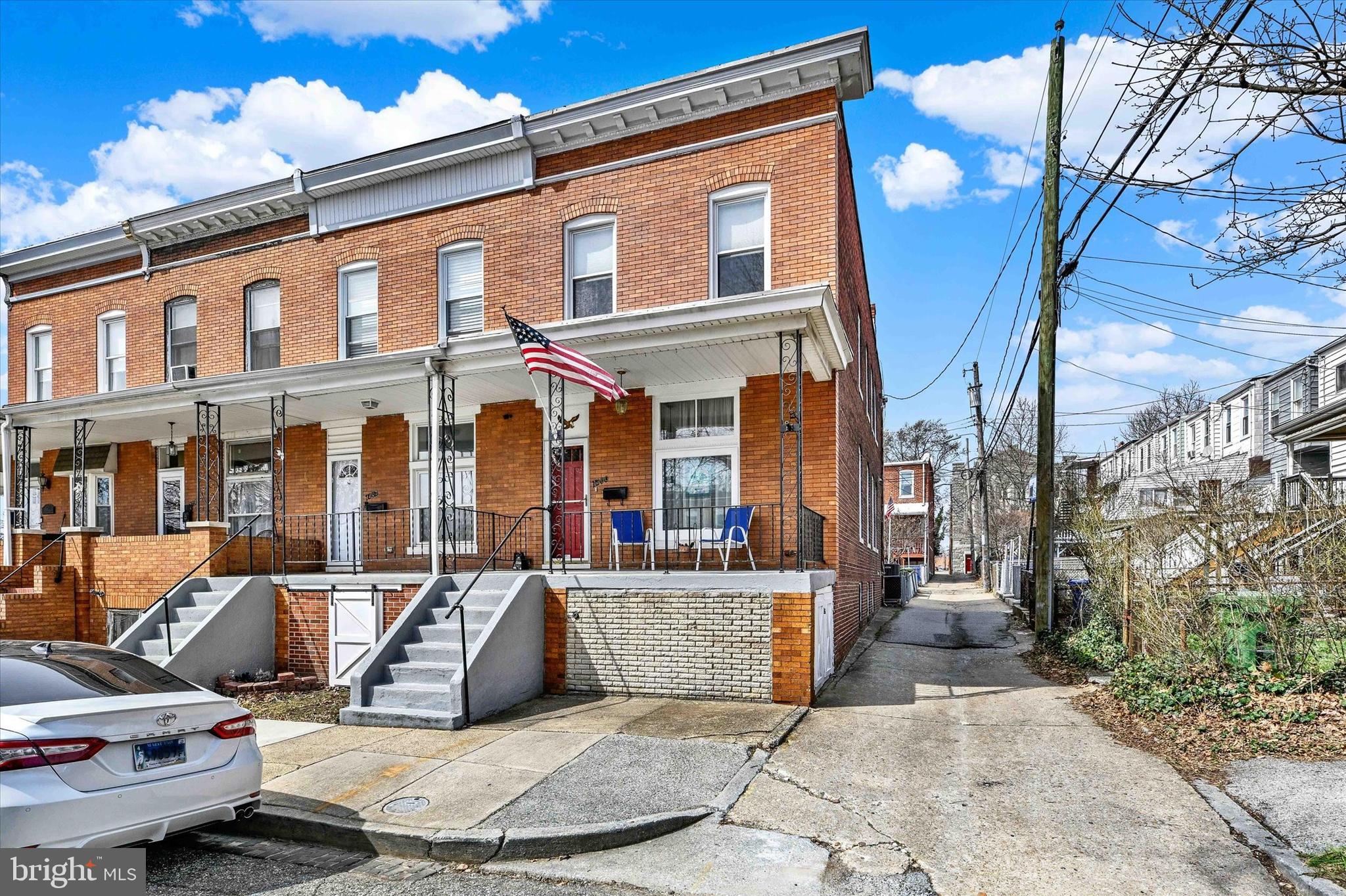 1200 Weldon Ave
