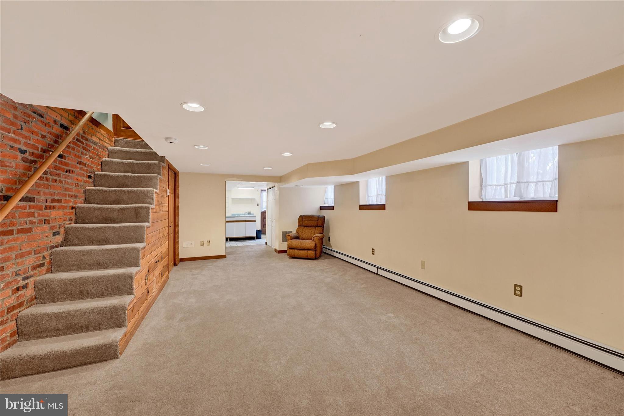 1200 Weldon Ave