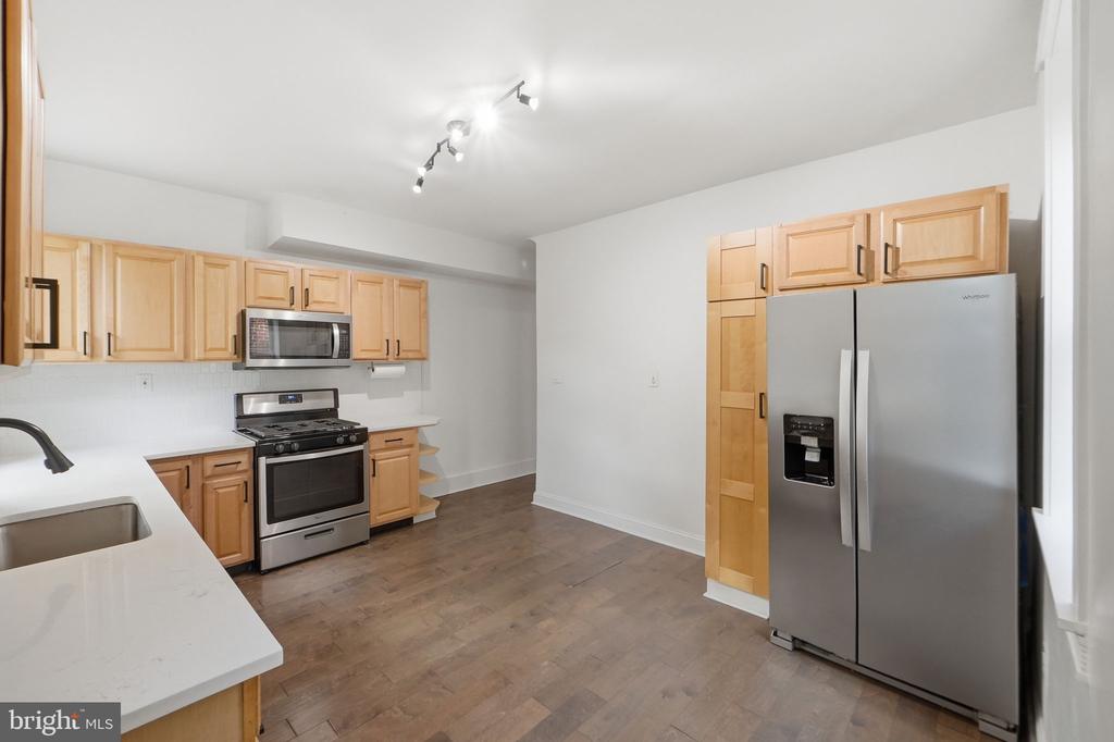 3920 6TH STREET