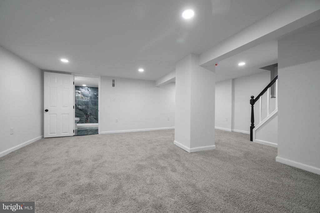 2407 CHELSEA TERRACE