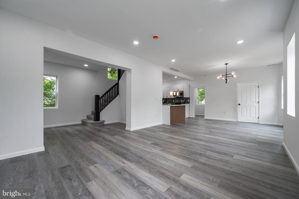 2407 CHELSEA TERRACE