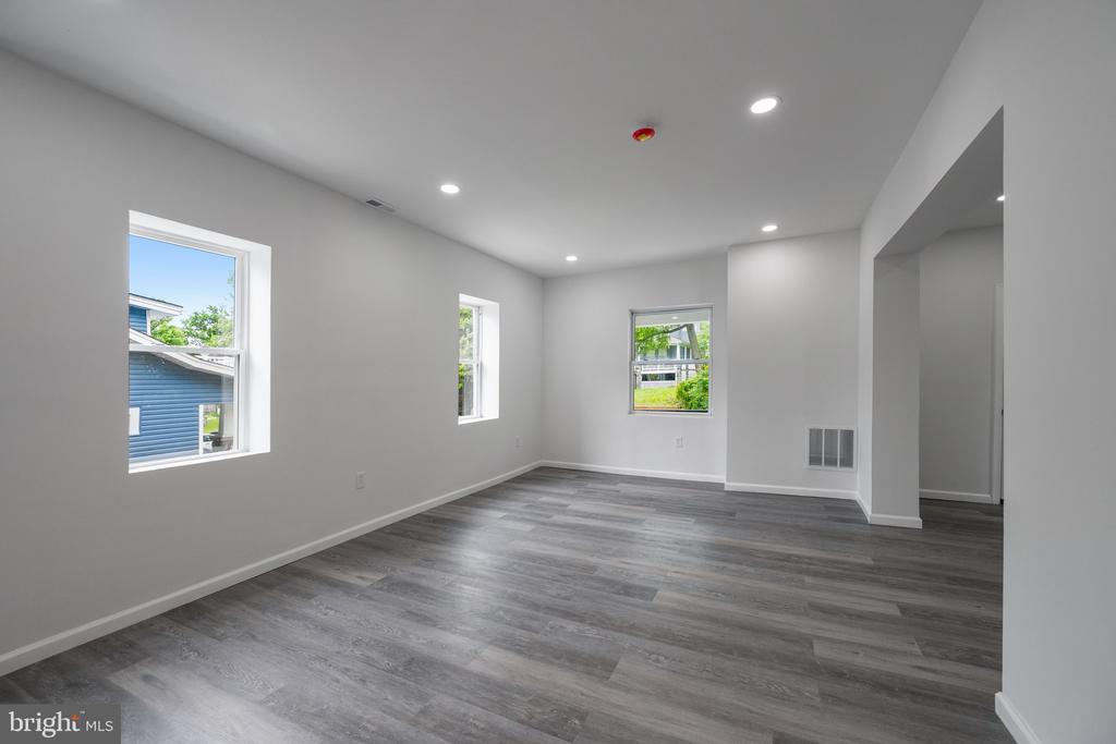 2407 CHELSEA TERRACE