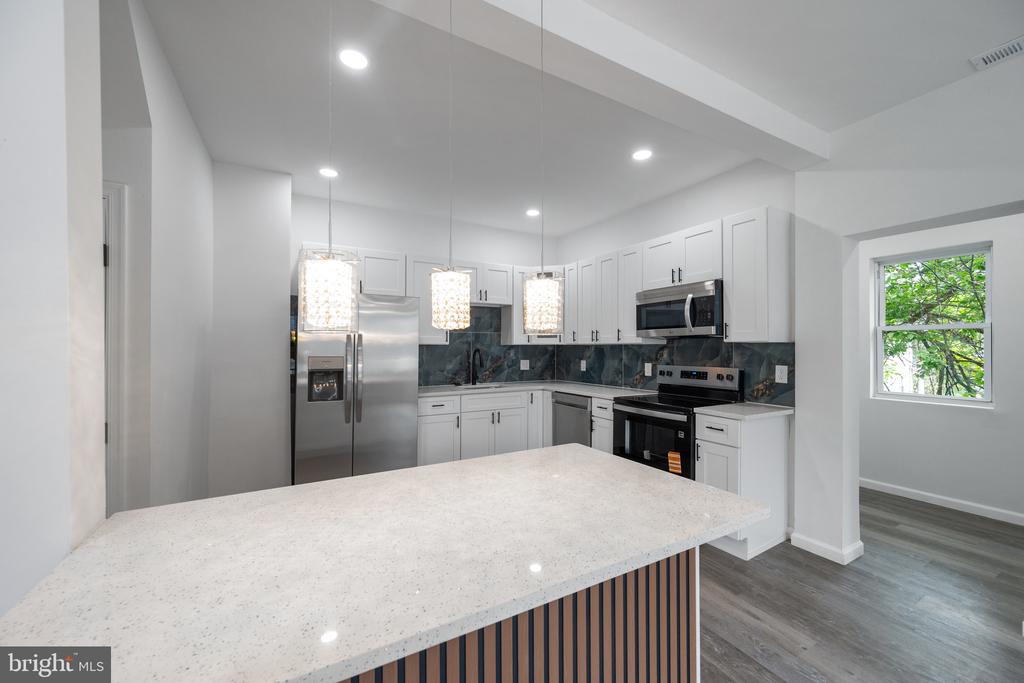 2407 CHELSEA TERRACE