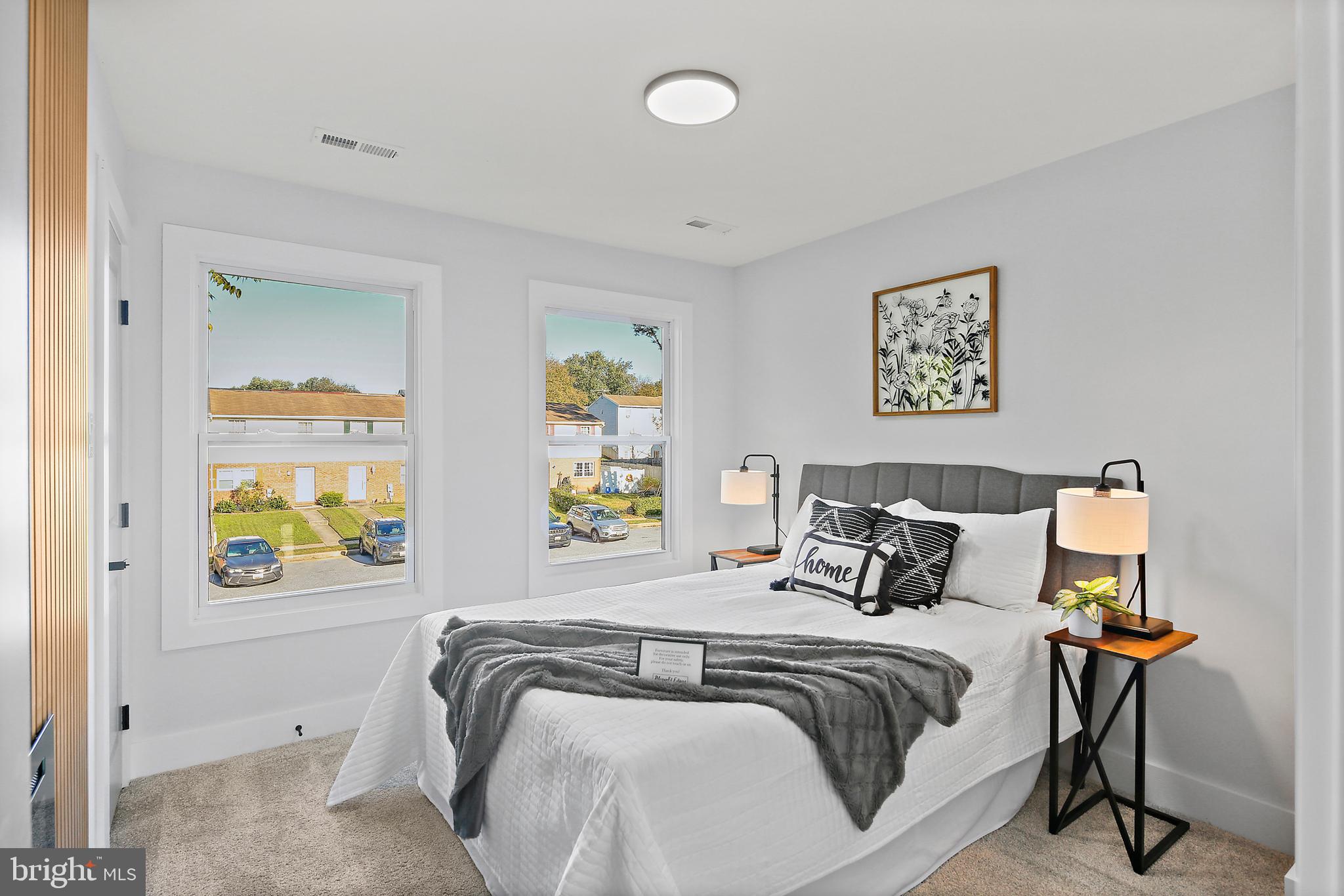 621 Glynock Pl