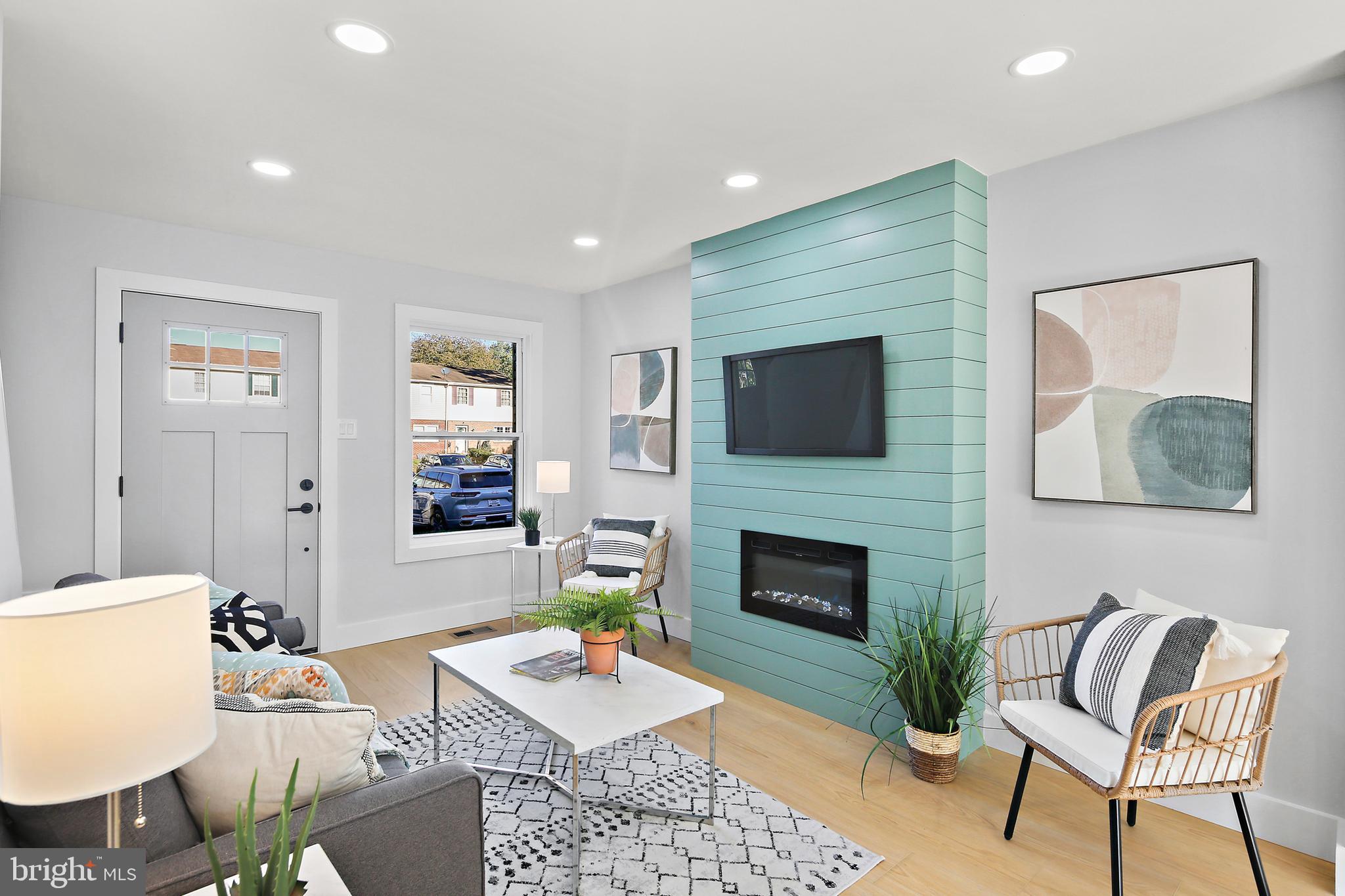 621 Glynock Pl
