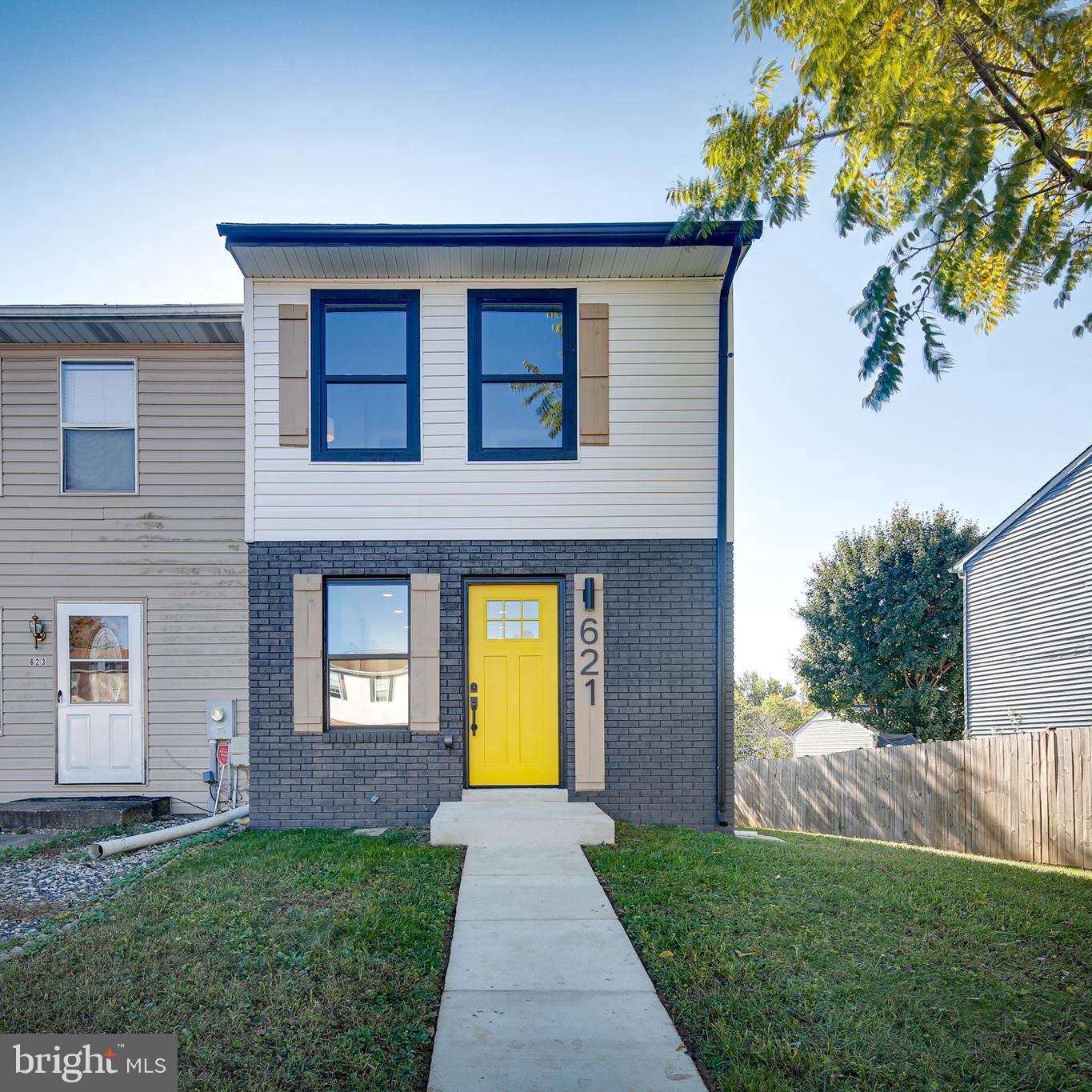 621 Glynock Pl