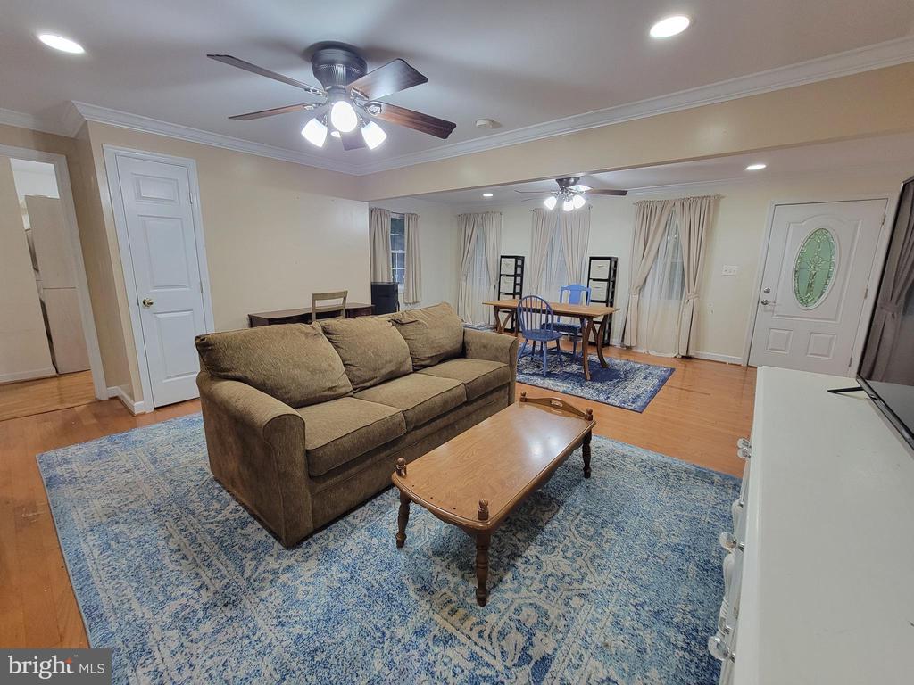 1925 Parkers Creek Rd