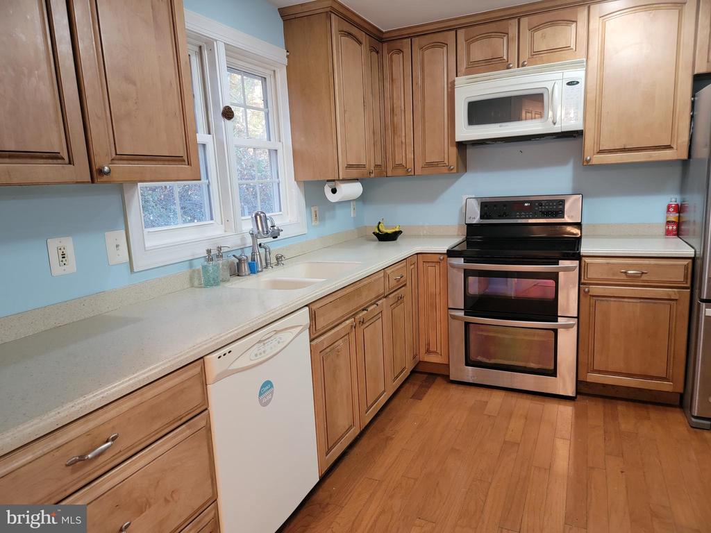 1925 Parkers Creek Rd