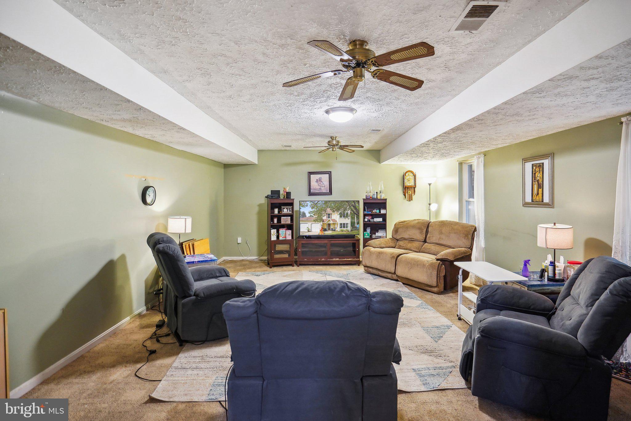 6840 Cologo Ct