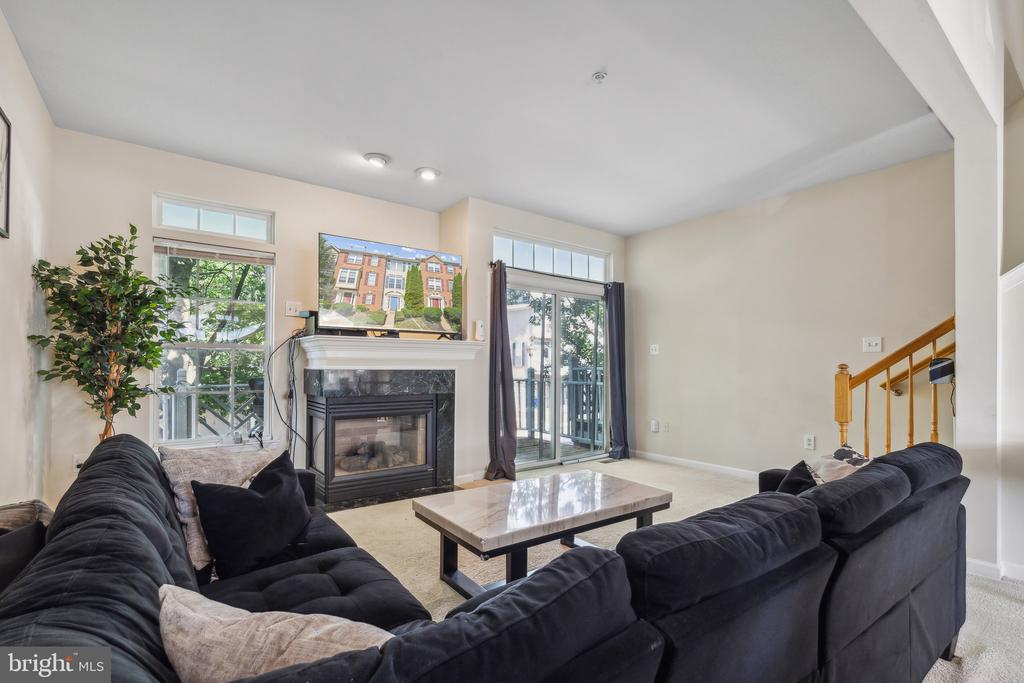 515 Eisenhower Dr