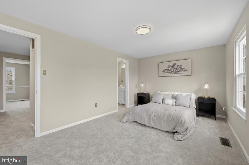 3412 QUEENSBOROUGH DRIVE