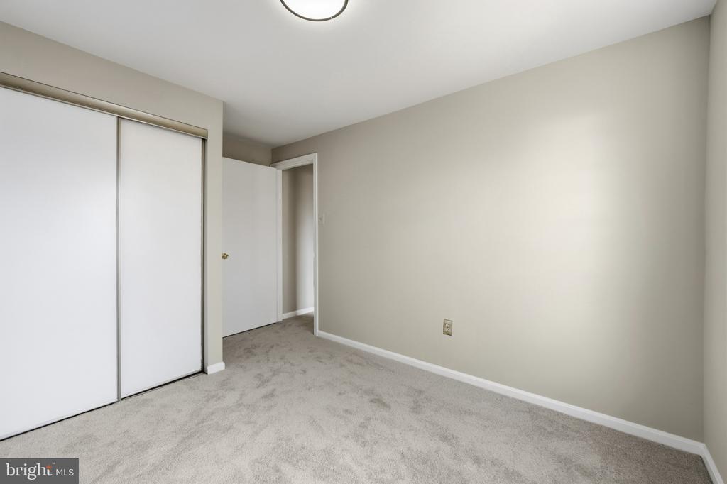 3412 QUEENSBOROUGH DRIVE