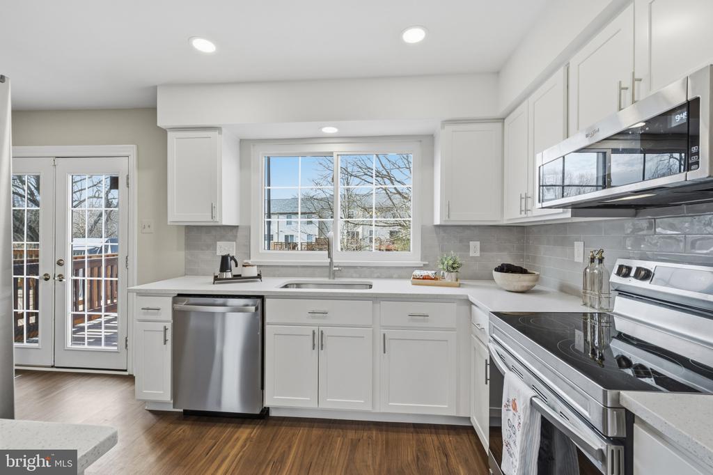3412 QUEENSBOROUGH DRIVE
