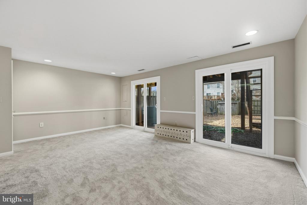 3412 QUEENSBOROUGH DRIVE