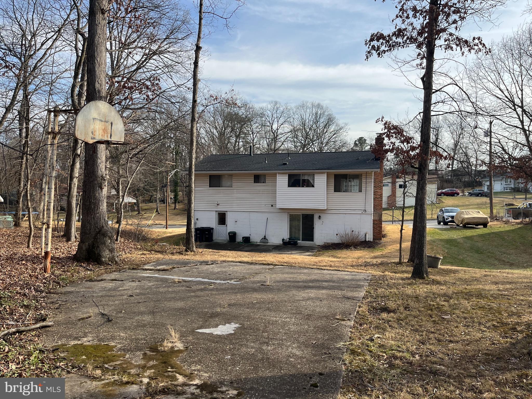 7018 REDMILES ROAD