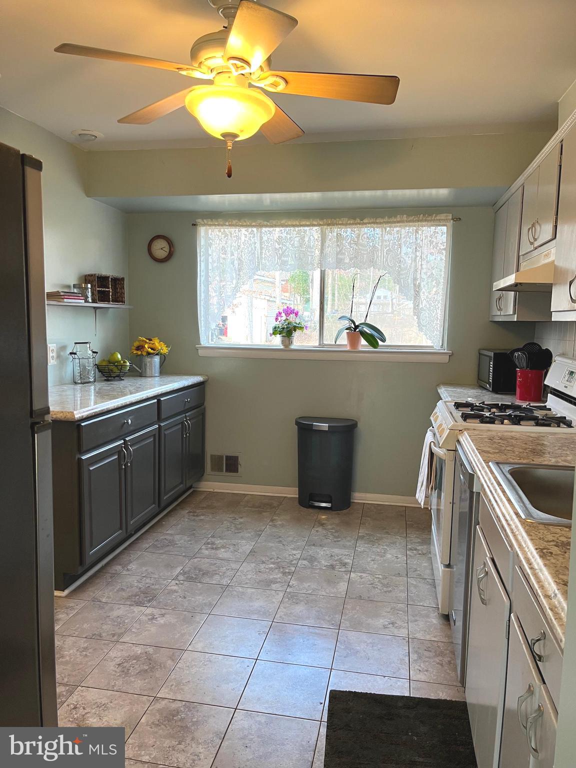 7018 REDMILES ROAD