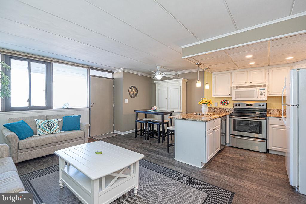 7 124TH STREET 202
