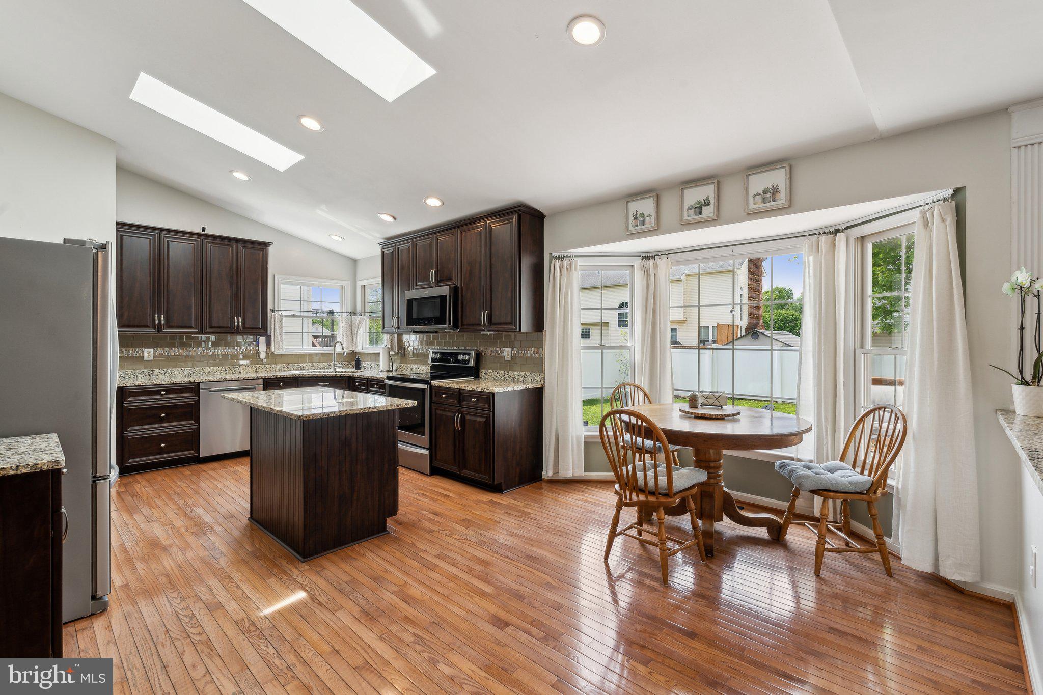 44 Dorothy Ln