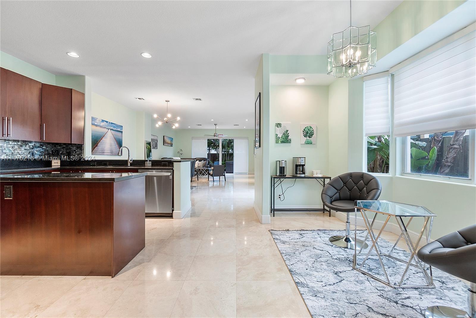 1108 NE 16th Ave # 1108