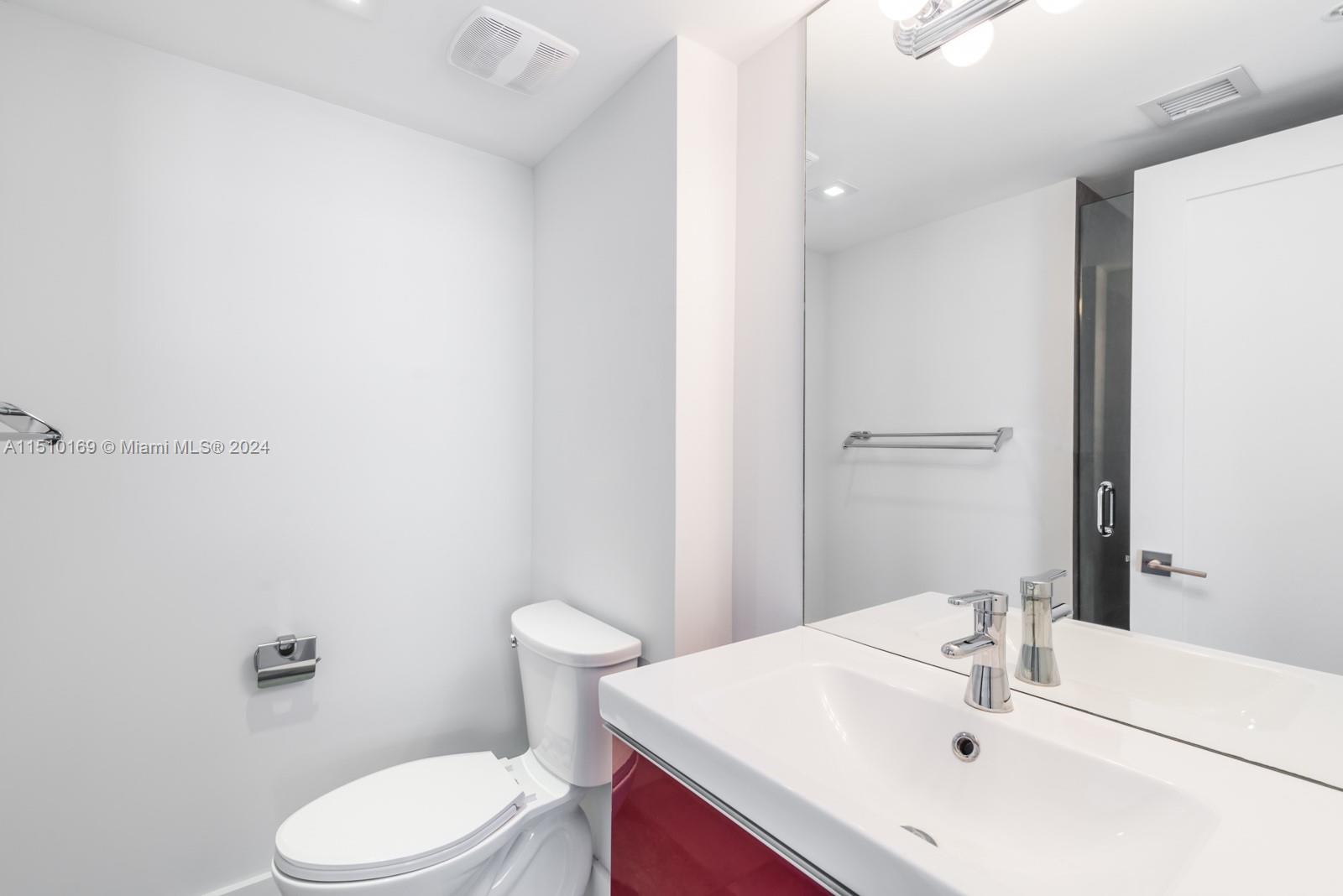 2829 Indian Creek Dr # 601