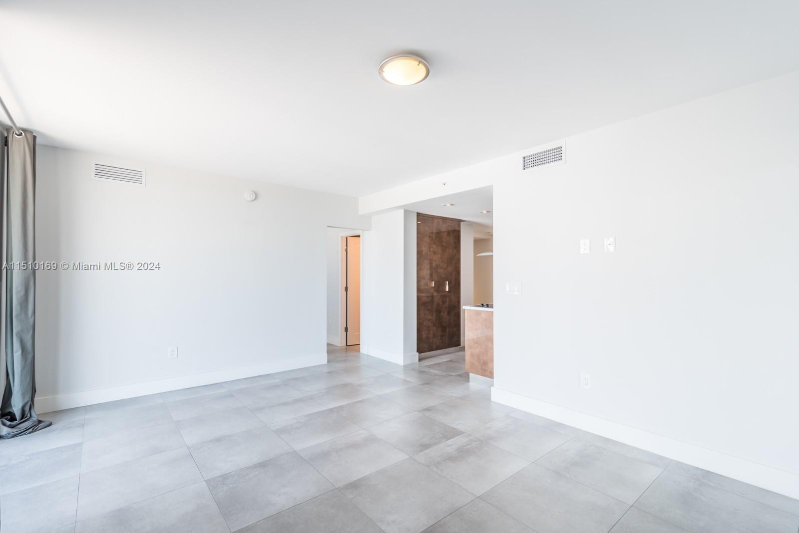 2829 Indian Creek Dr # 601