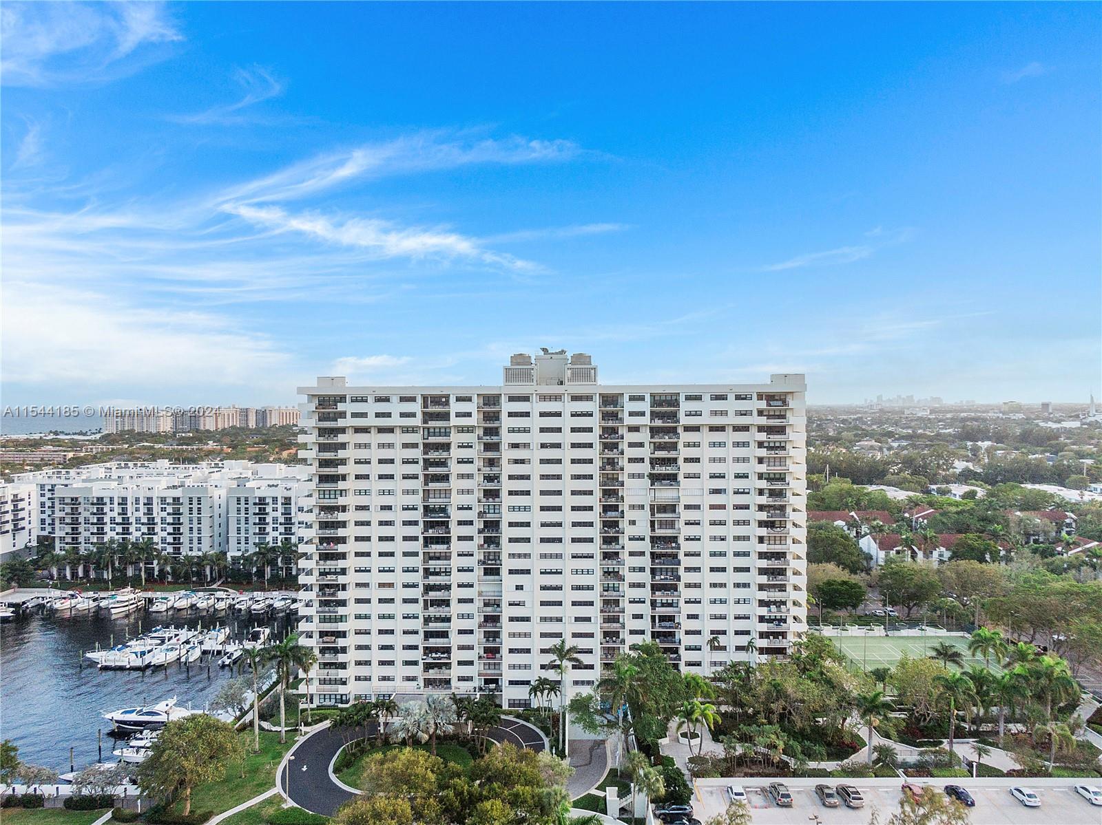 3200 Port Royale Dr N # 406