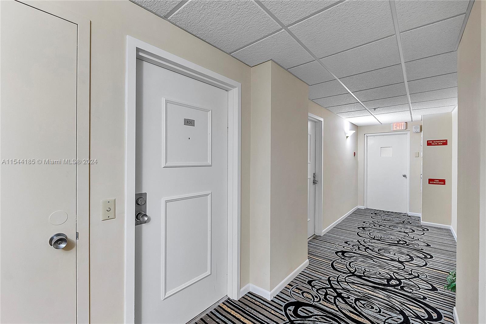 3200 Port Royale Dr N # 406