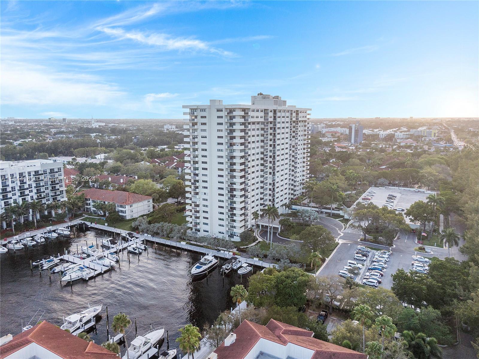 3200 Port Royale Dr N # 406