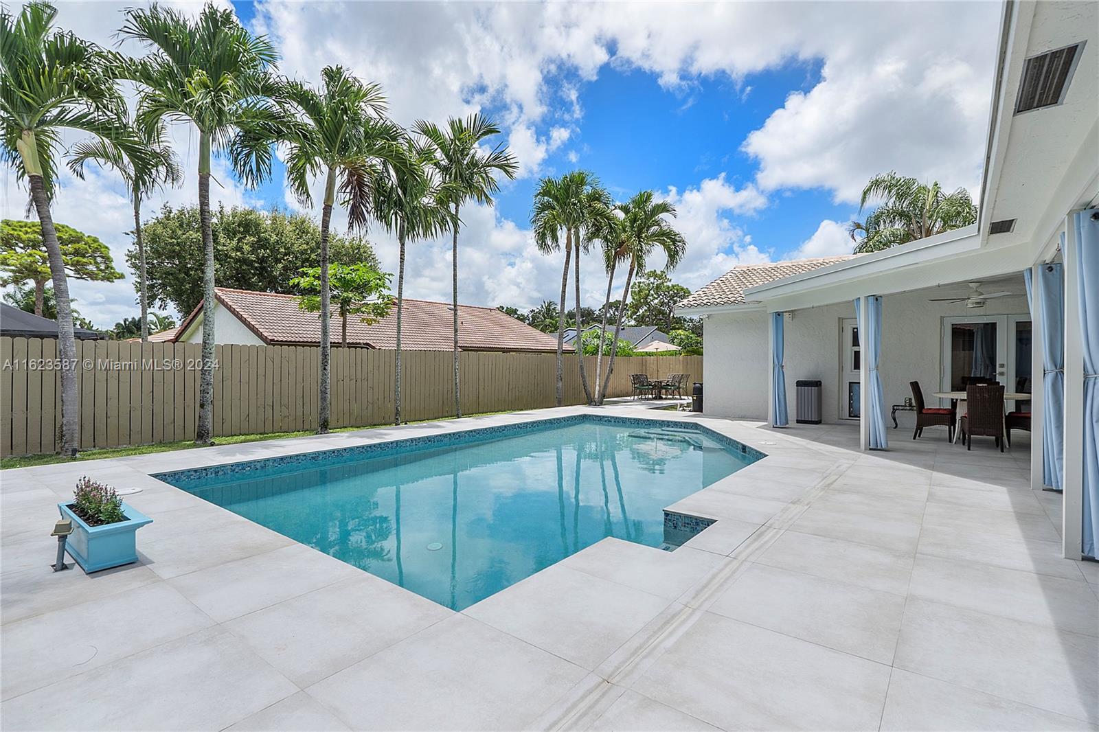 2382 NW 31st St # 2382