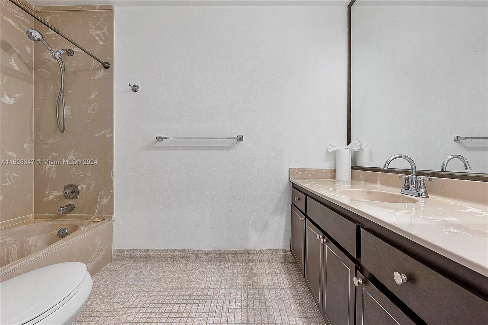 2738 S University Dr # 15B