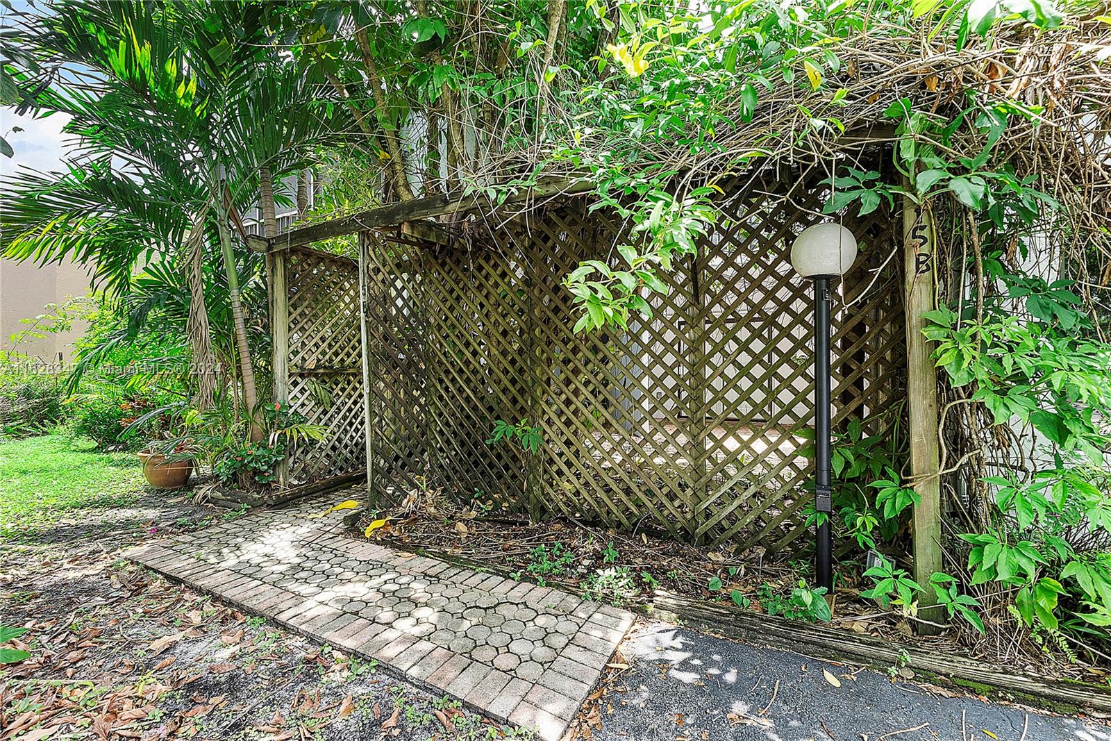 2738 S University Dr # 15B