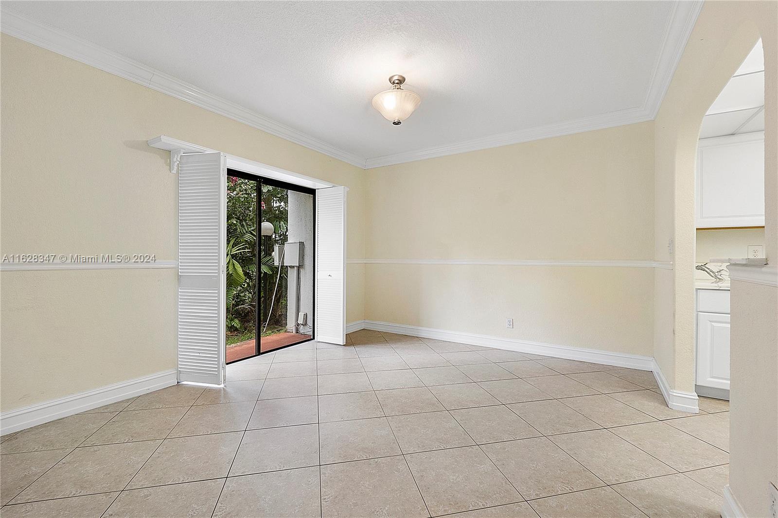 2738 S University Dr # 15B