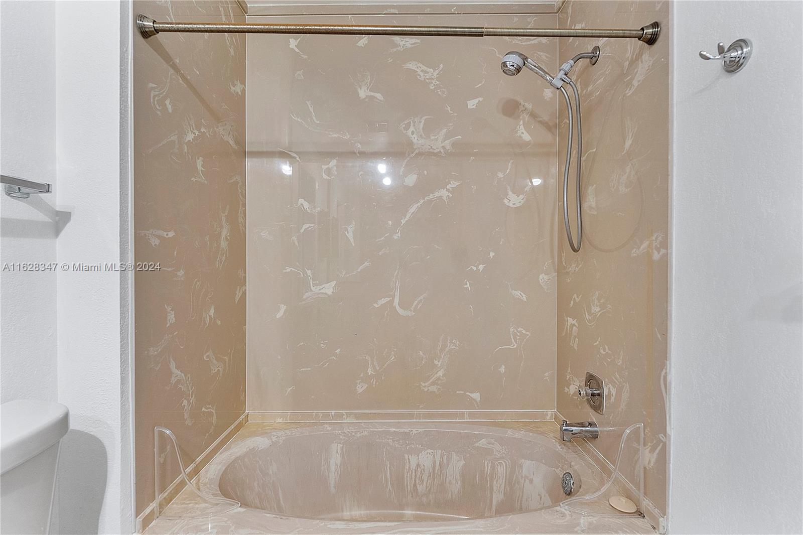 2738 S University Dr # 15B