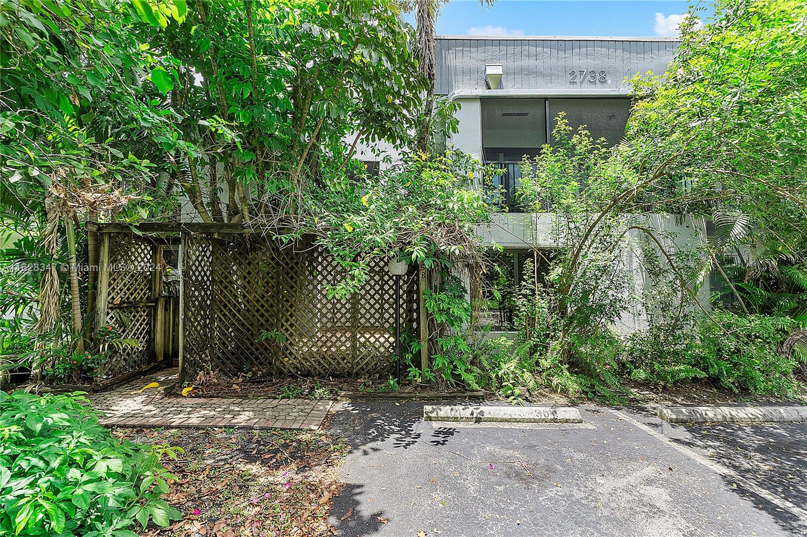 2738 S University Dr # 15B