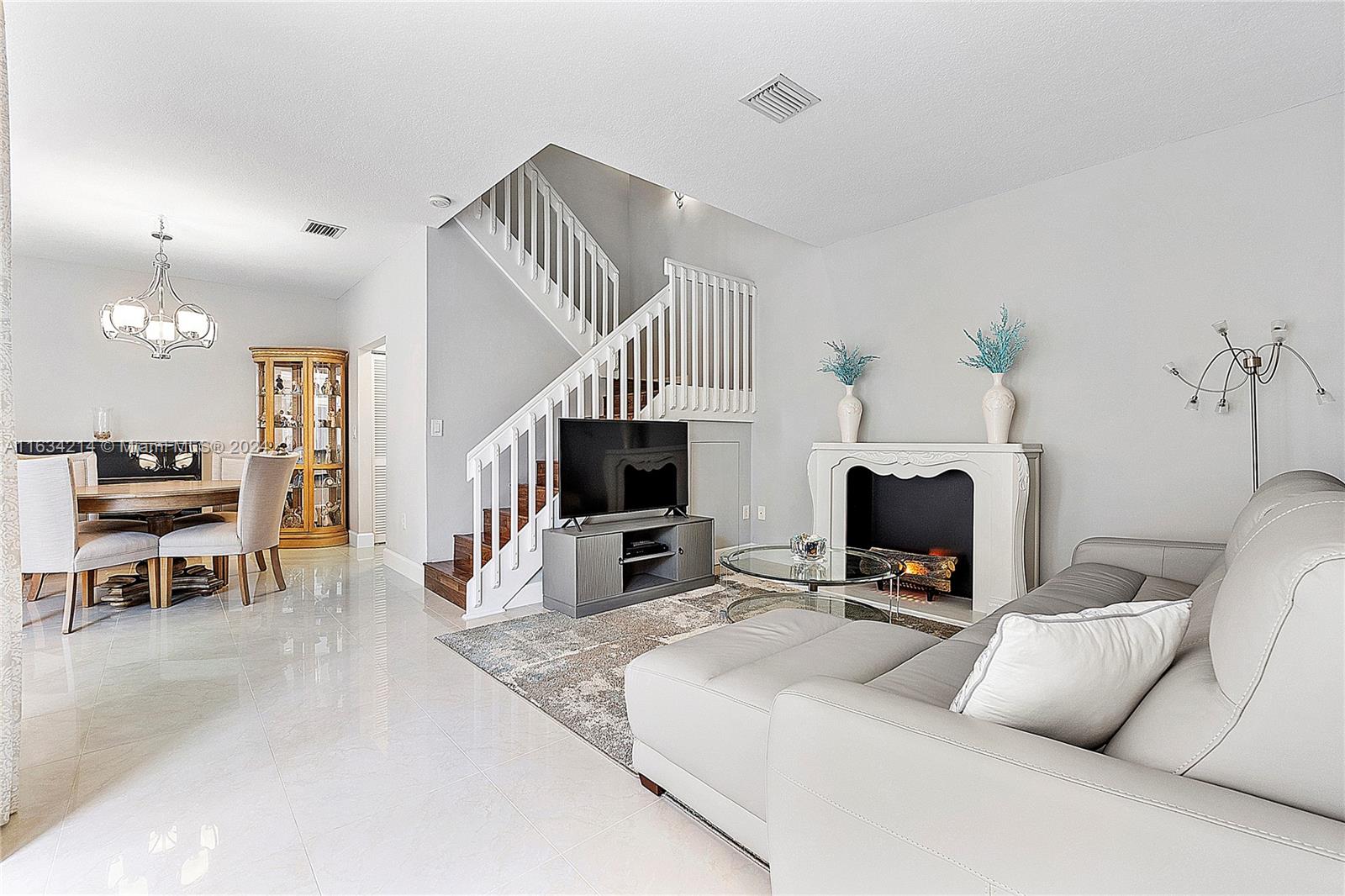 1135 Cherrypalm Ln # 1135