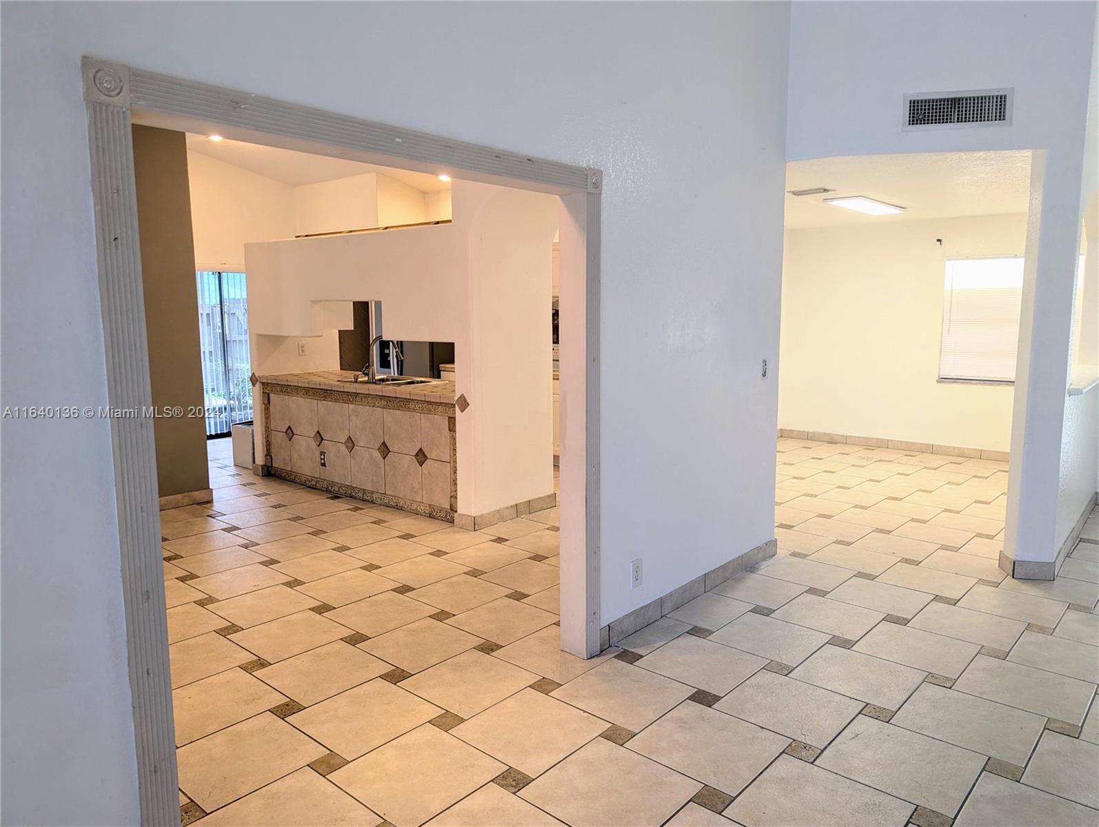 5721 NW 54th Ln # 5721