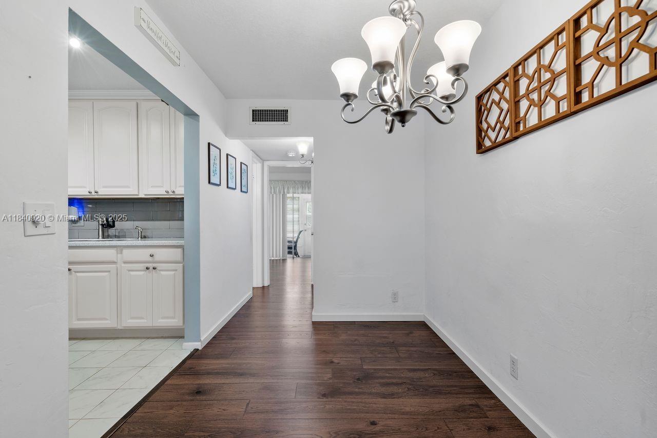 3360 Lake Osborne Dr # 104