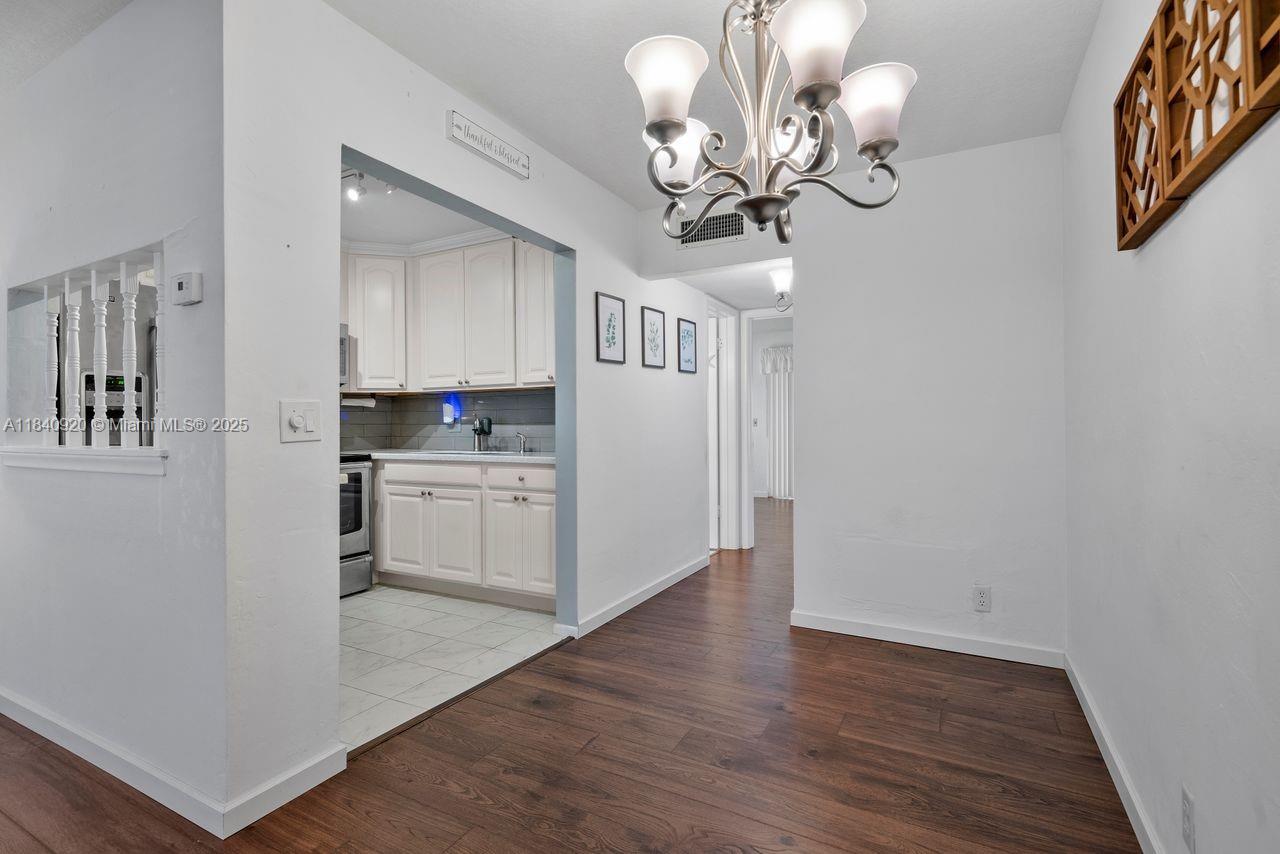 3360 Lake Osborne Dr # 104