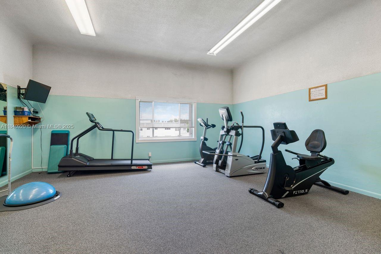 3360 Lake Osborne Dr # 104