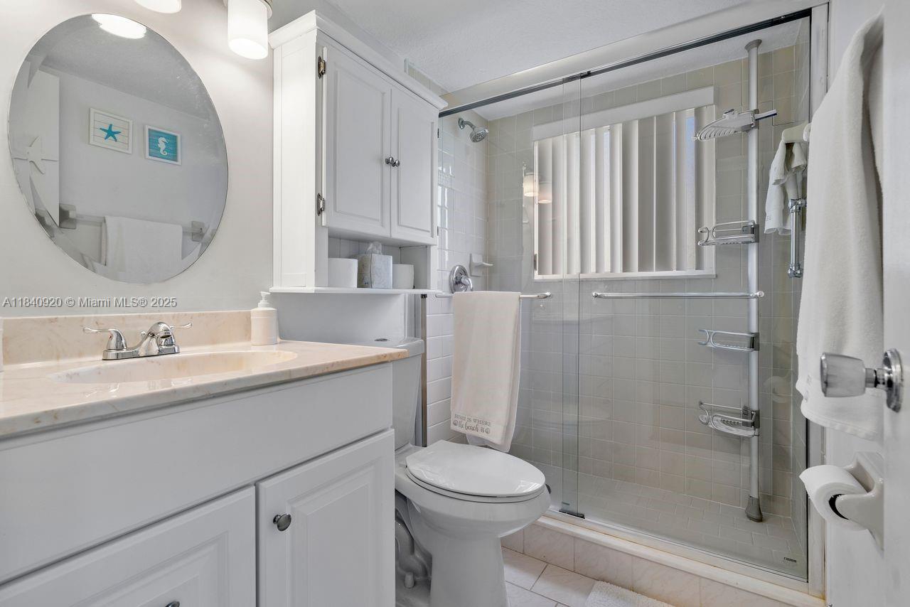 3360 Lake Osborne Dr # 104