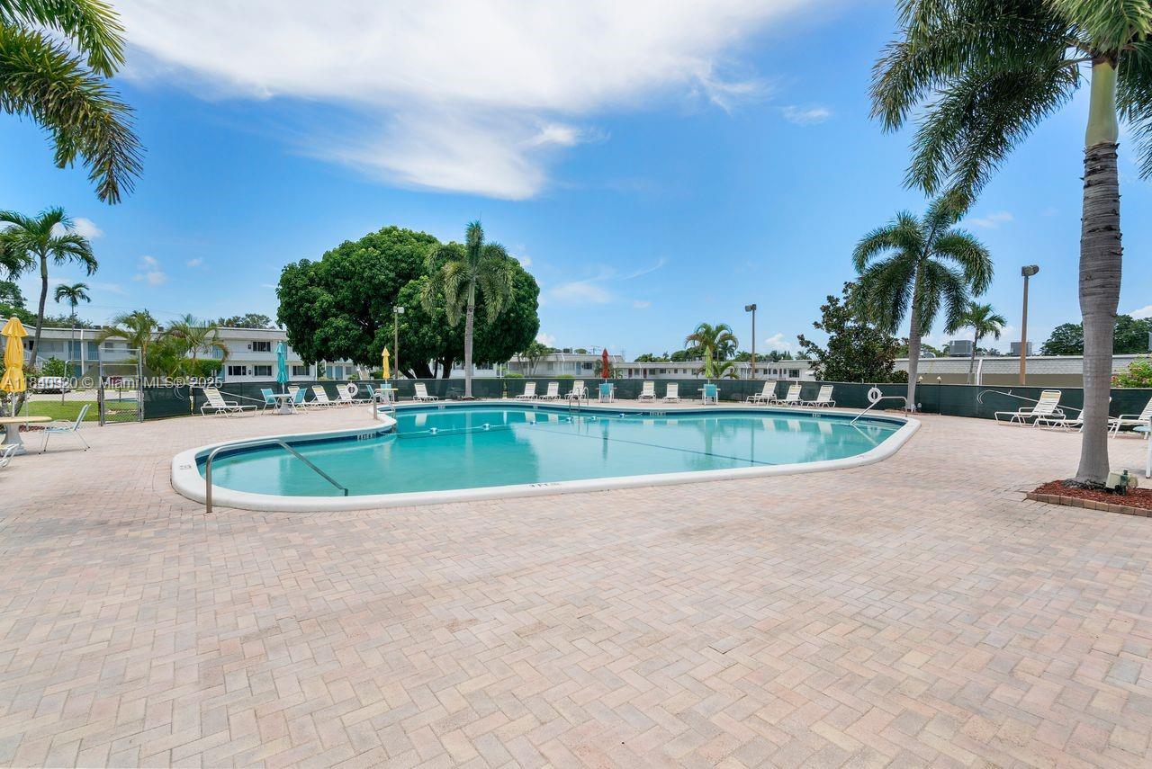 3360 Lake Osborne Dr # 104