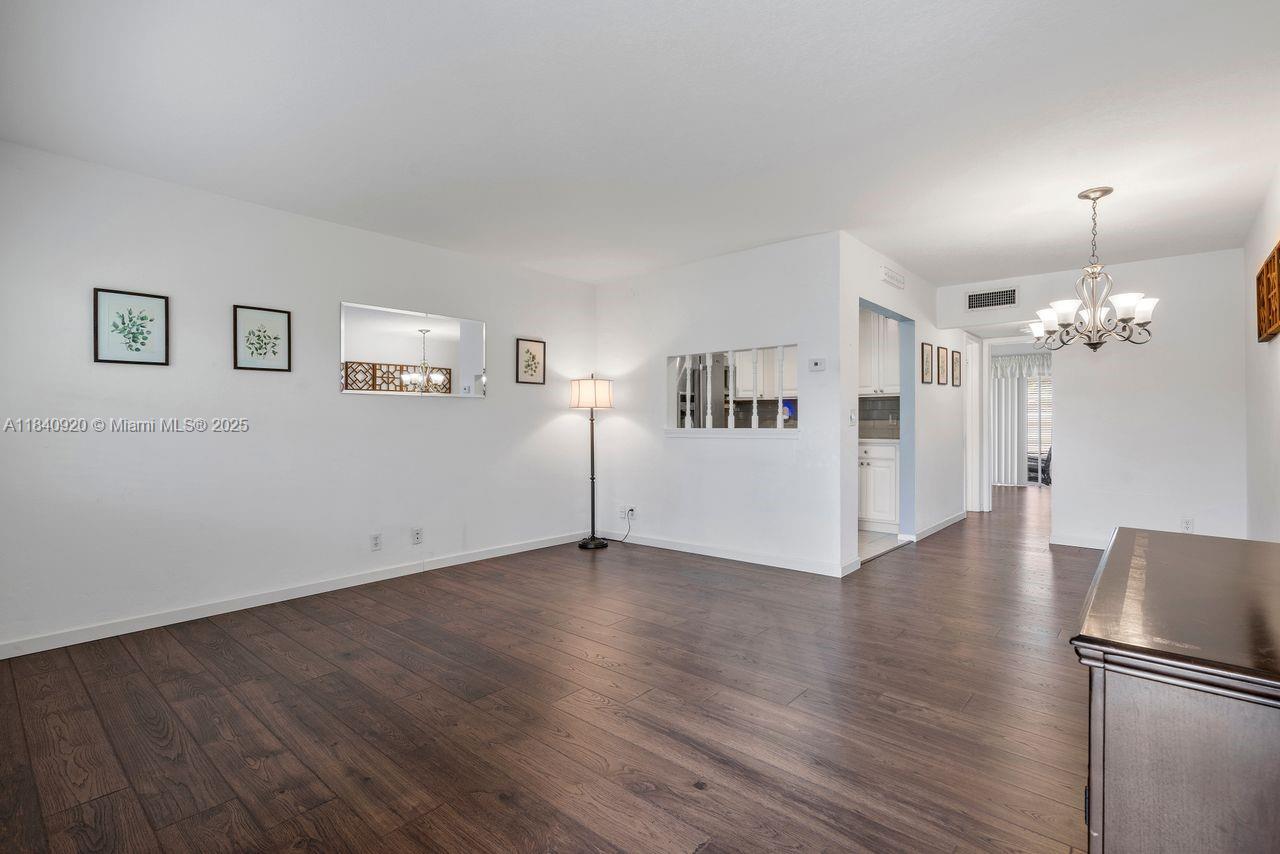 3360 Lake Osborne Dr # 104