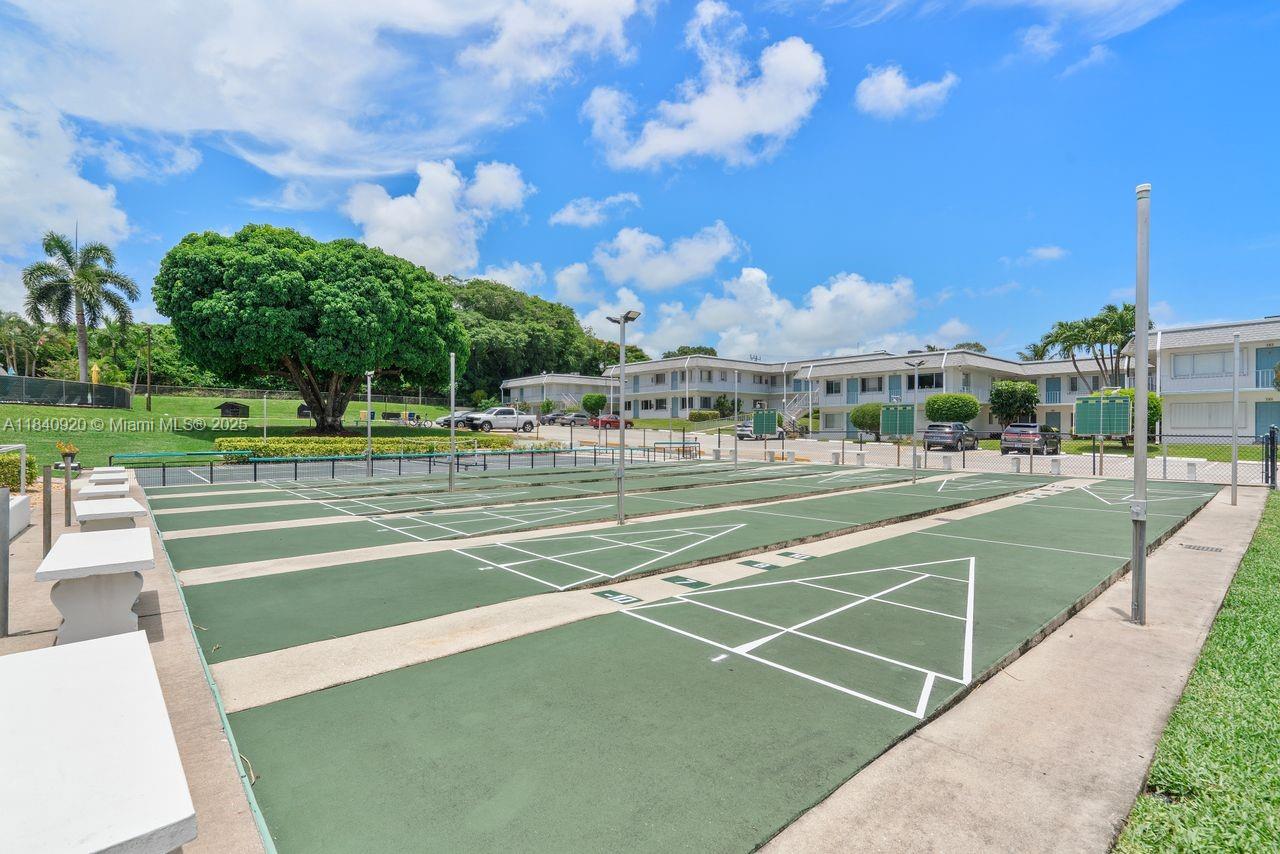 3360 Lake Osborne Dr # 104