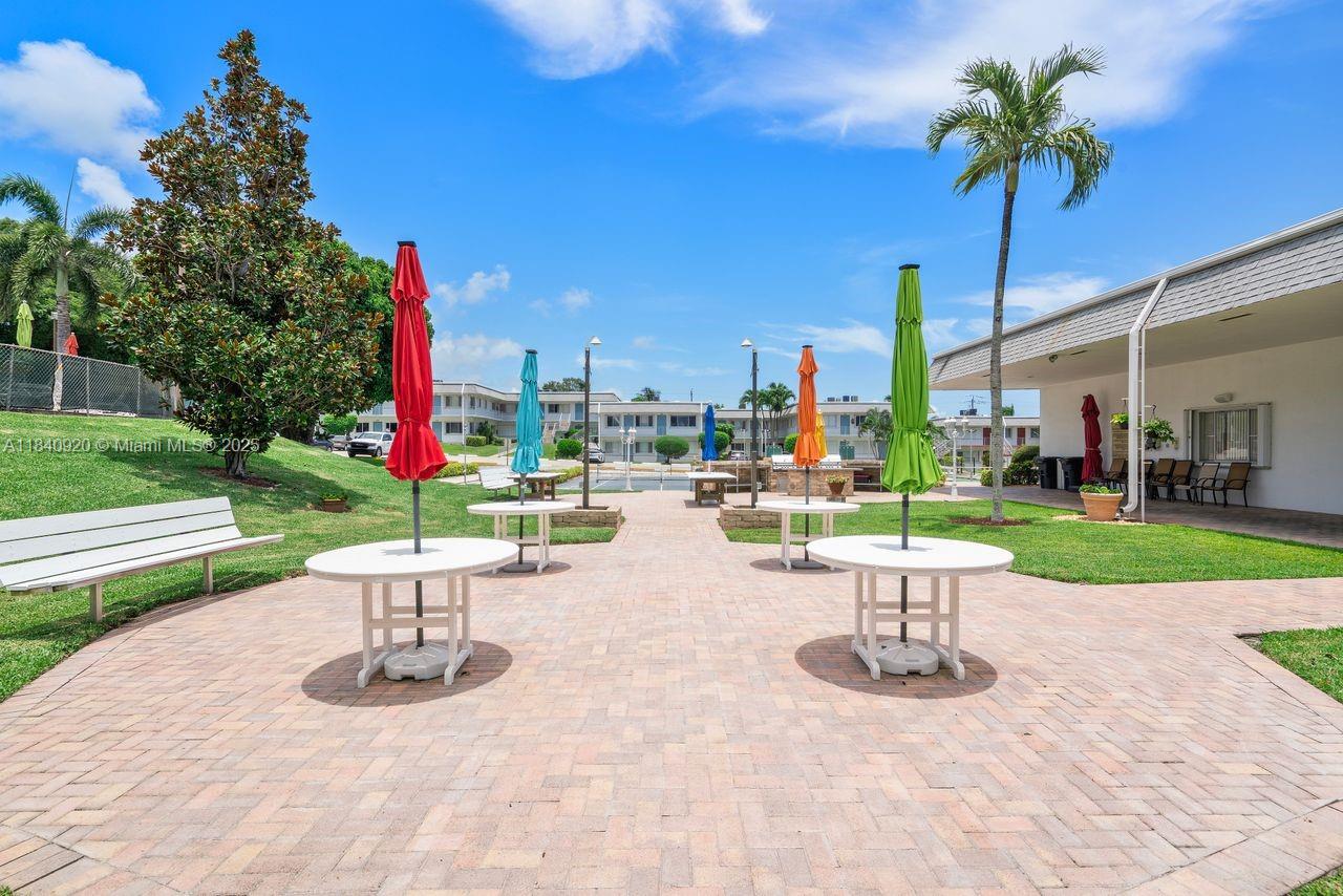 3360 Lake Osborne Dr # 104