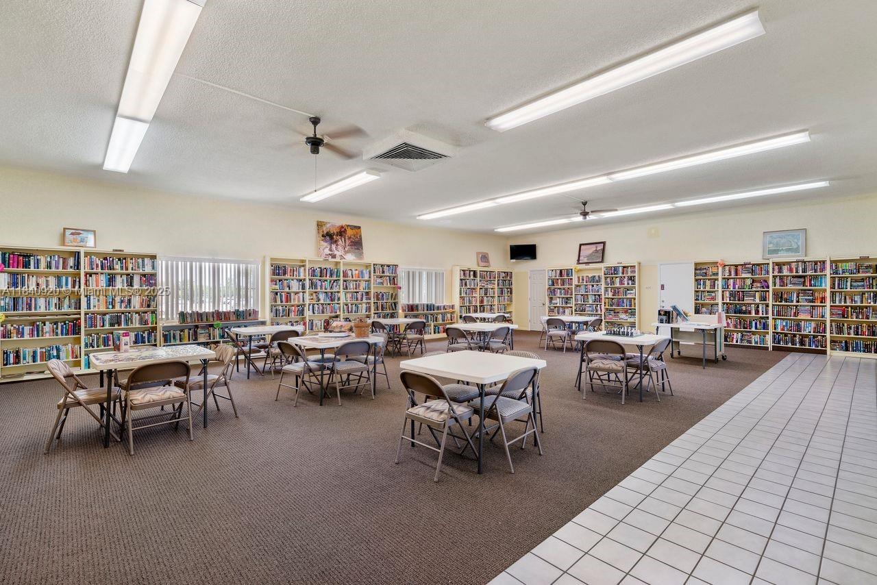 3360 Lake Osborne Dr # 104