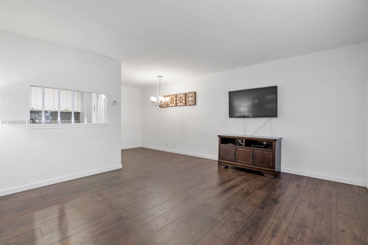 3360 Lake Osborne Dr # 104