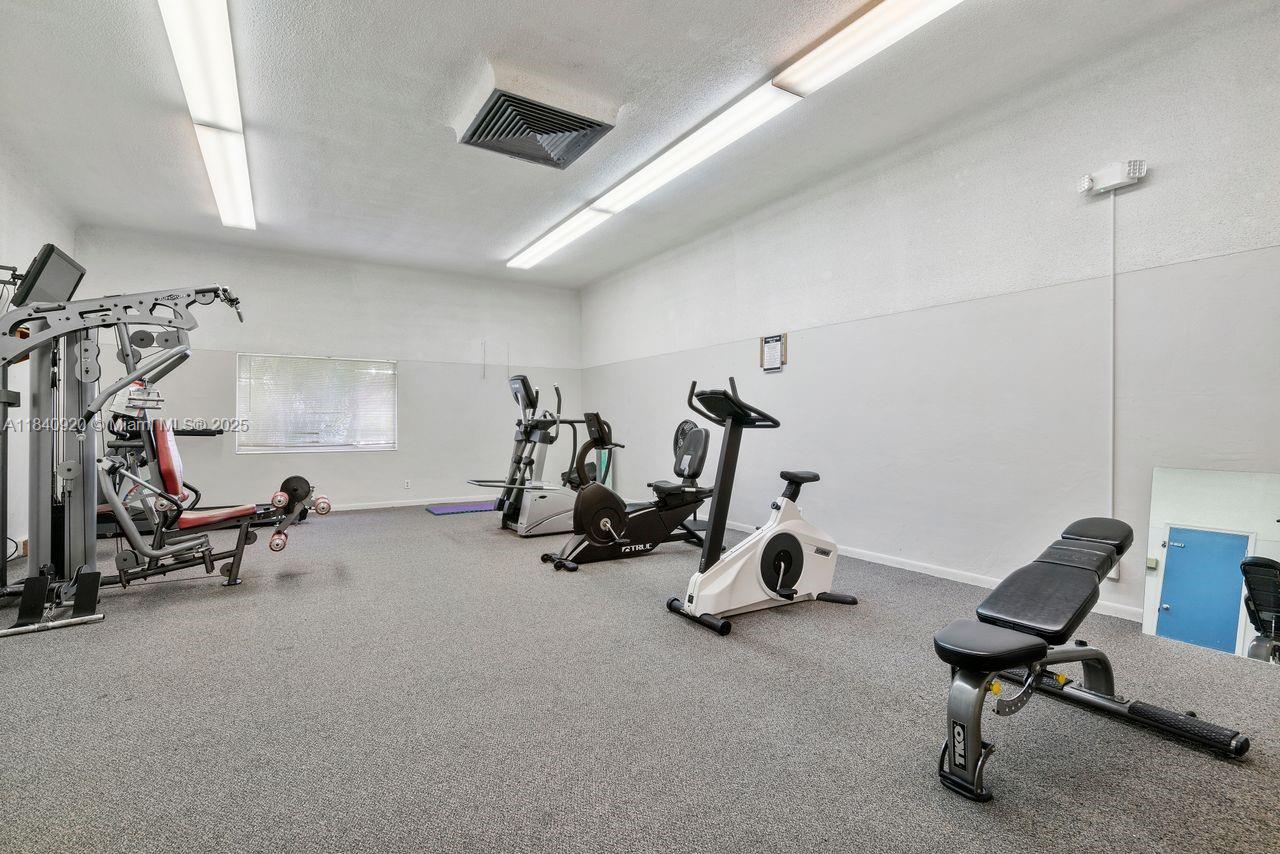 3360 Lake Osborne Dr # 104