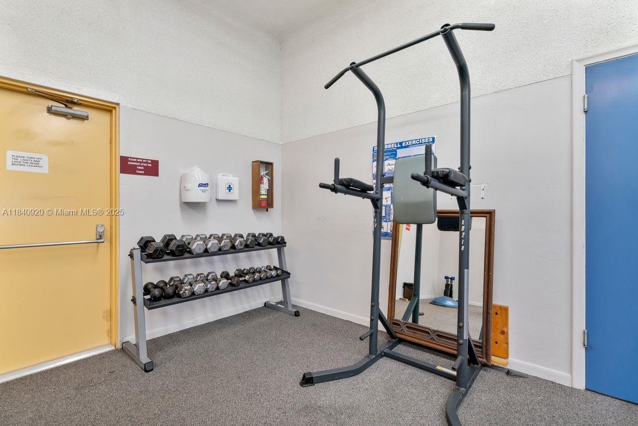 3360 Lake Osborne Dr # 104